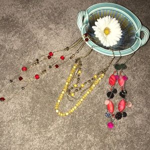 Lot of three tri-drop necklaces
